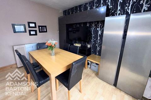 undefined, Kings Road, Kingsway, OL16