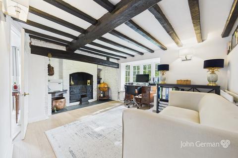 Dagdale Dagdale, Bramshall, Uttoxeter, ST14 5BJ