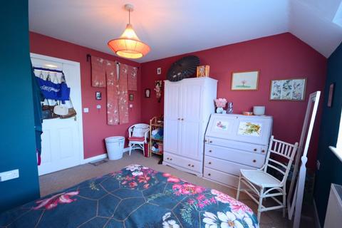 12 Barham Close, Bournemouth, BH1 4BZ