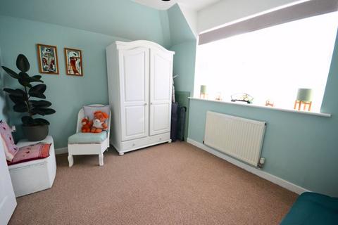 12 Barham Close, Bournemouth, BH1 4BZ