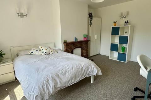 4 bedroom house to rent, Ridgeway, Exeter EX4