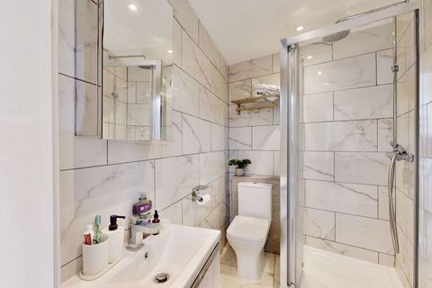 10 bedroom semi-detached house to rent, Windsor Road, Southall, UB2