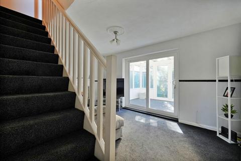 21 Fenton Croft, Rotherham, S61 3ST