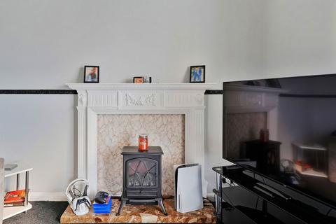 21 Fenton Croft, Rotherham, S61 3ST