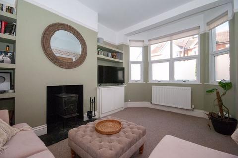 3 bedroom semi-detached house for sale, Lansdowne Avenue, Leigh-On-Sea