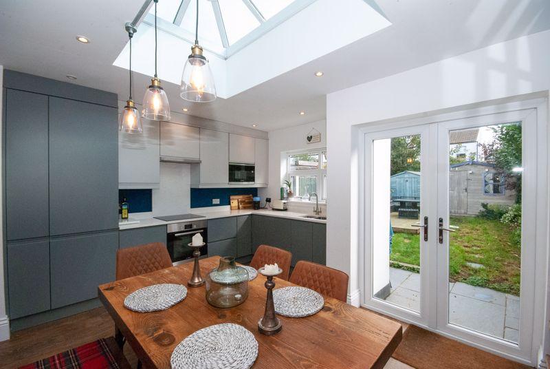 Kitchen Dining Area