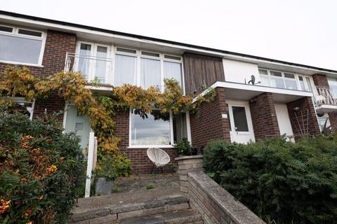 2 bedroom apartment for sale, New Road, Leigh-On-Sea