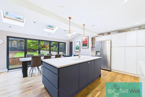 4 bedroom semi-detached house for sale, Cherry Wood Close, Manchester M28