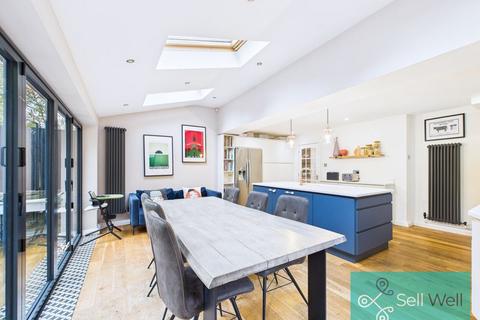 4 bedroom semi-detached house for sale, Cherry Wood Close, Manchester M28