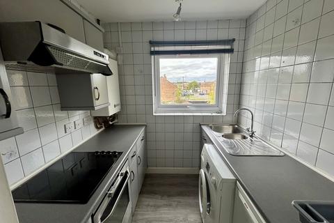 5 Shelley Court, Waltham Abbey, EN9 3JG