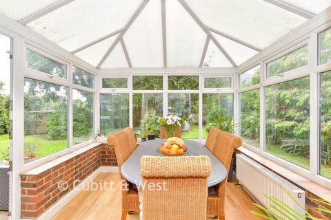 4 bedroom detached house for sale, Hulbert Road, Waterlooville, Hampshire