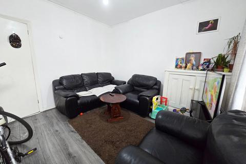 2 bedroom end of terrace house for sale, Western Road, Leicester, LE3