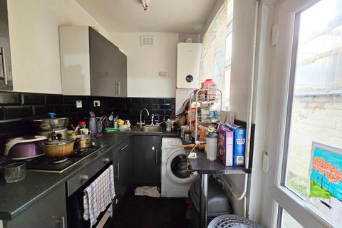 2 bedroom end of terrace house for sale, Western Road, Leicester, LE3