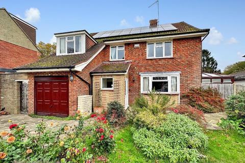 Onslow Gardens, South Croydon, CR2 9AB