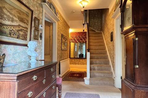 6 bedroom semi-detached house for sale, Station Road, Steyning, BN44 3YL
