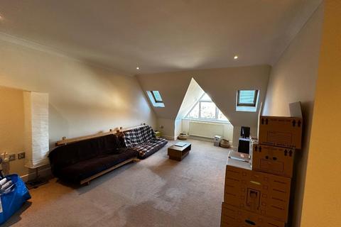 2 bedroom flat for sale, Stanley Road, Bromley, Kent, BR2 9JP