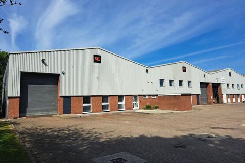 Warehouse to rent, Alexandra Way Ashchurch GL20 8NB