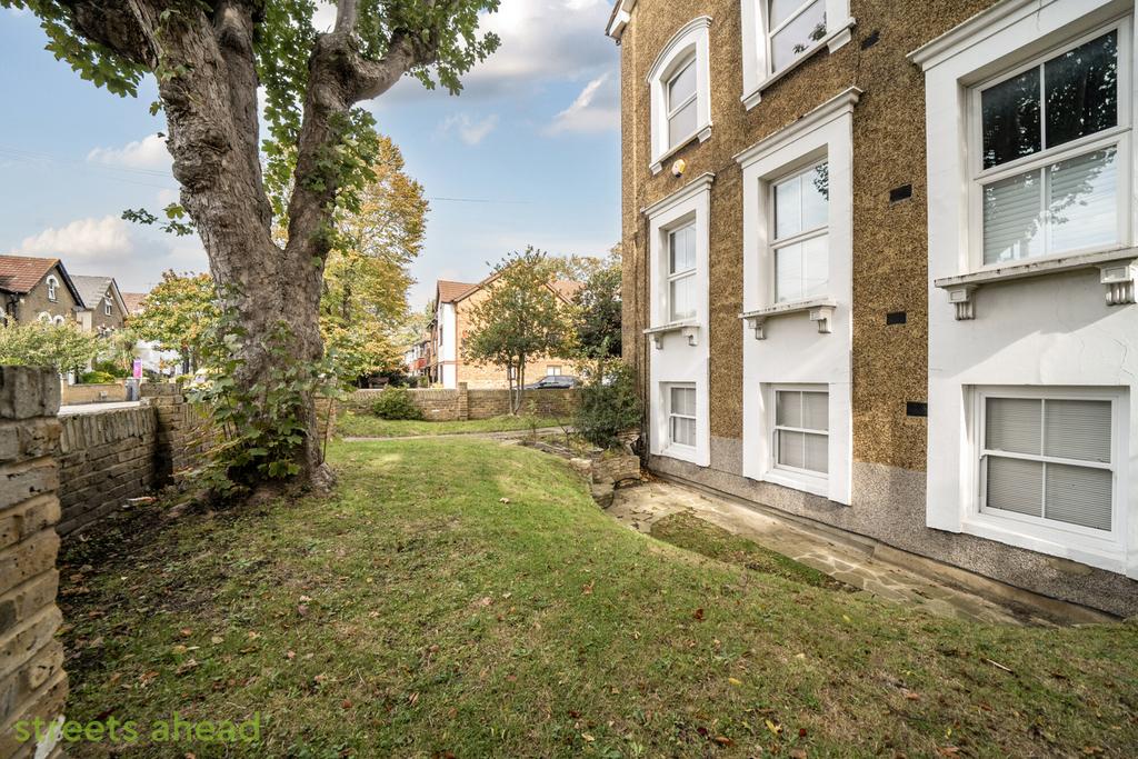 Af2d7883-03d0-493...