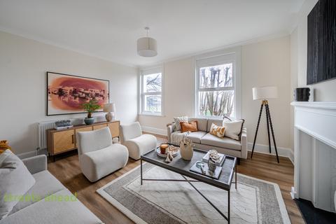 2 bedroom apartment for sale, Dagnall Park, London, SE25