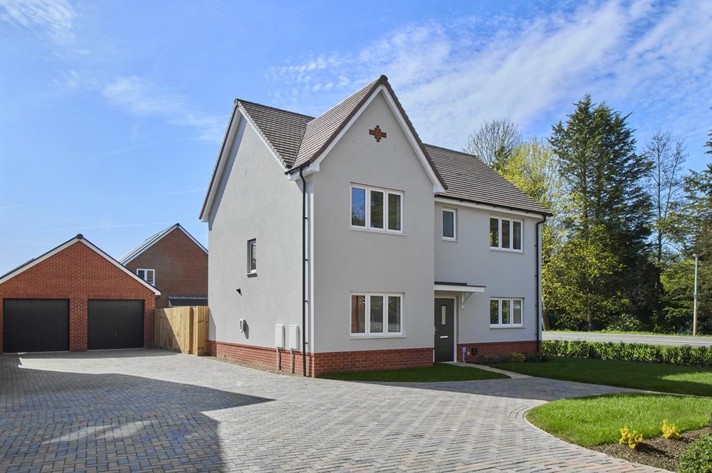 4 bedroom detached house for sale