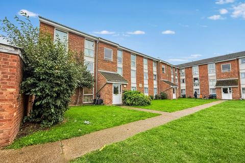 undefined, Clyfton Close, Broxbourne