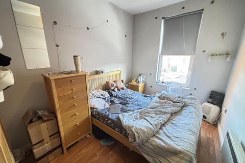 1 bedroom flat to rent, Brudenell Grove, Leeds LS6