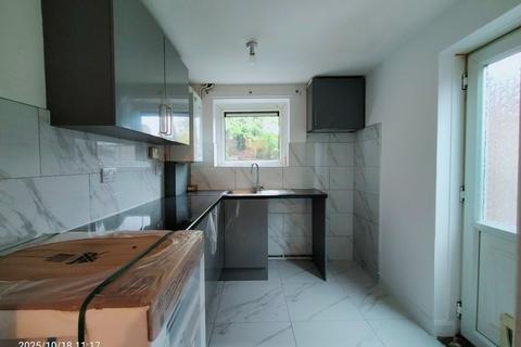 2 bedroom terraced house for sale, Coleman Road, Leicester