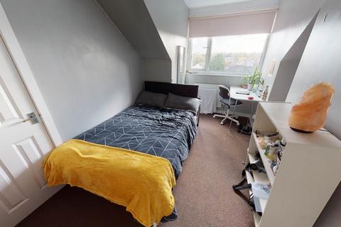 6 bedroom house to rent, Broomfield View, Leeds LS6