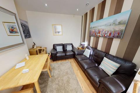 6 bedroom house to rent, Broomfield View, Leeds LS6