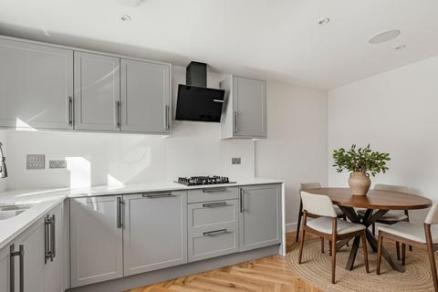 undefined, Apple Tree Grove, Pollards Hill North, Norbury, SW16