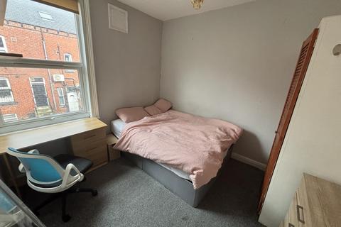 undefined, Hessle View, Leeds LS6