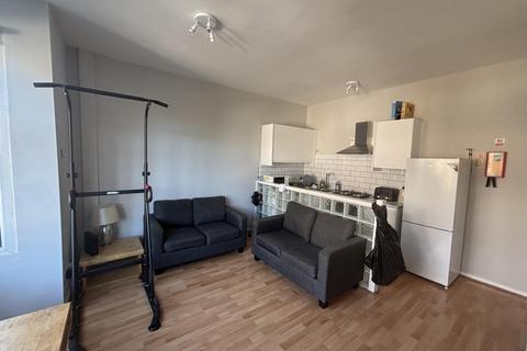 undefined, Lumley Walk 9, Leeds LS4