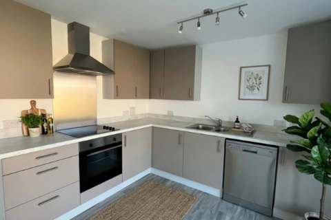 1 bedroom flat for sale, Plot 76 at Vale Croft Woods, Green Stone Close, Farnborough GU11
