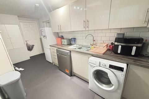 undefined, Victoria Road, Leeds LS6