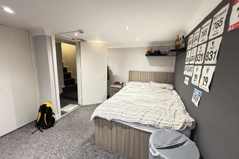 undefined, Granby Terrace, Leeds LS6
