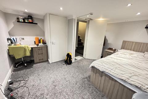 undefined, Granby Terrace, Leeds LS6