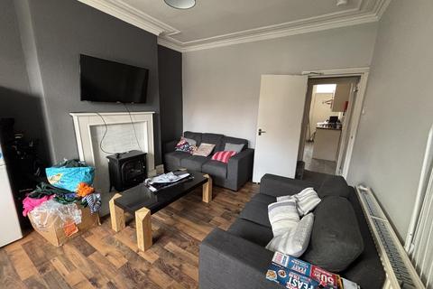undefined, Queens Road, Leeds LS6