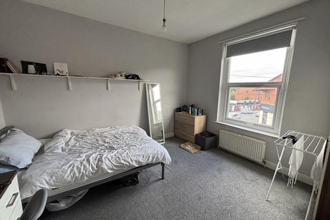 undefined, Queens Road, Leeds LS6