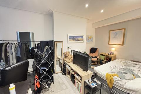3 bedroom house to rent, Talbot Avenue, Leeds LS4