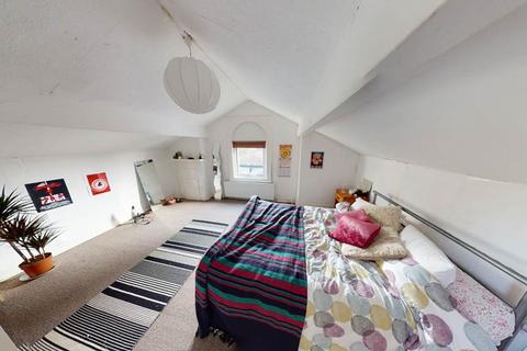 5 bedroom house to rent, Victoria Road, Leeds LS6