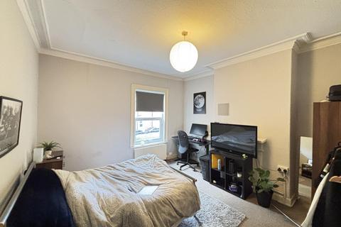 5 bedroom house to rent, Victoria Road, Leeds LS6