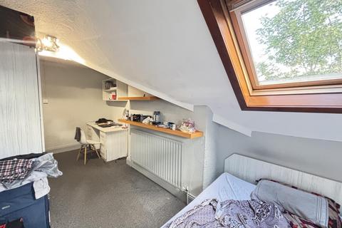 undefined, Cardigan Road, Leeds LS6