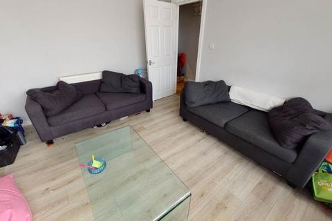 6 bedroom house to rent, Ebor Mount, Leeds LS6