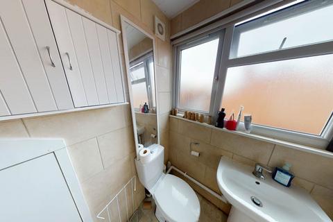 4 bedroom house to rent, Harold Avenue, Leeds LS6