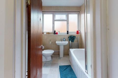 4 bedroom house to rent, Harold Avenue, Leeds LS6