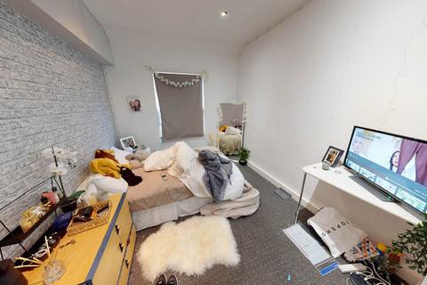 5 bedroom house to rent, Kirkstall Lane, Leeds LS6