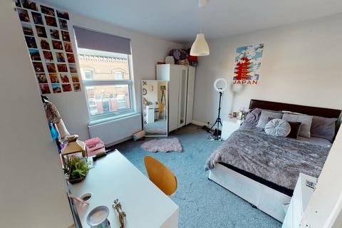 4 bedroom house to rent, Granby Grove, Leeds LS6