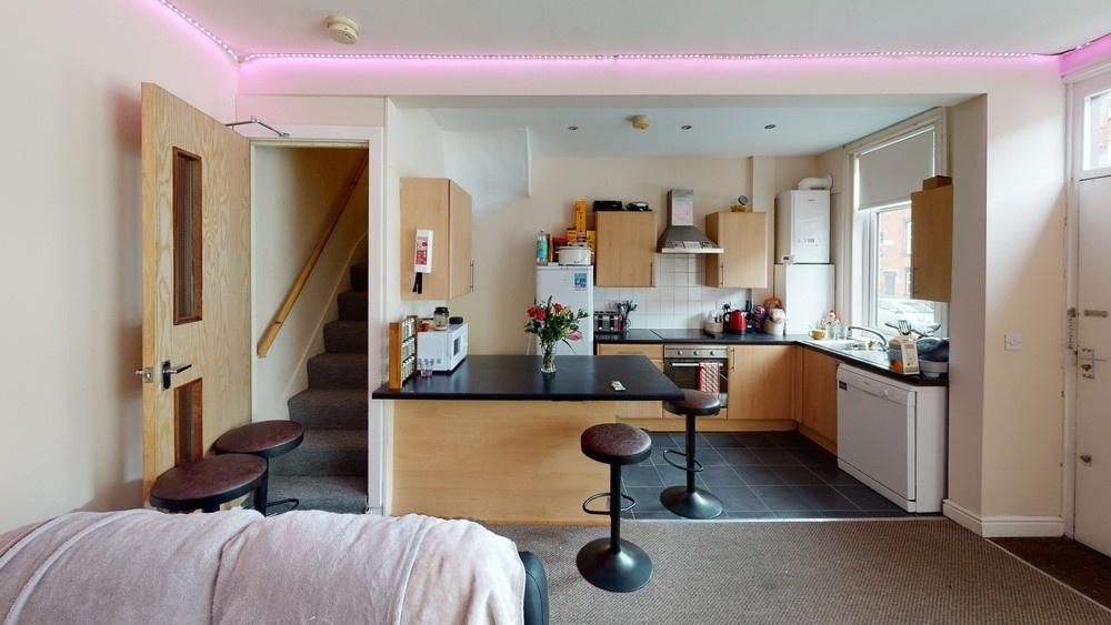 A bright and inviting contemporary living room ...