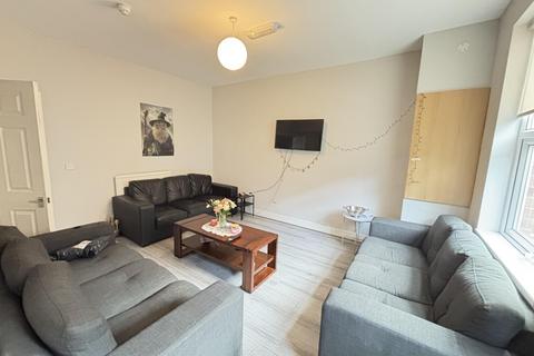 5 bedroom house to rent, Hessle Terrace, Leeds LS6