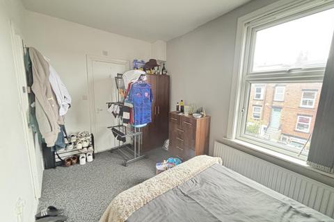 3 bedroom house to rent, Lumley Street, Leeds LS4